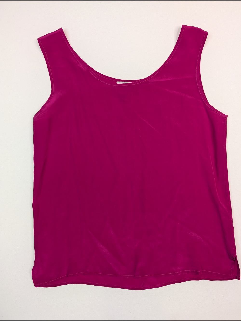 VTG 100% Silk The Grapevine Women's Sleeveless Tank Top - Fuchsia Pink